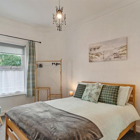Finest Retreats - Atherfield Apartments No 6 - Tree Tops Paignton Exteriör bild