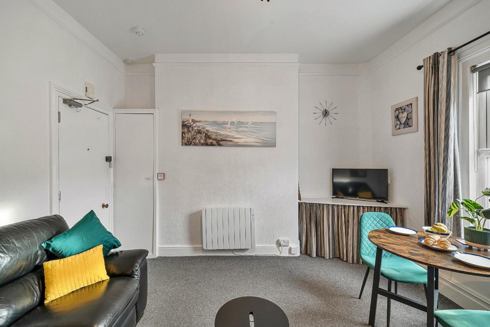 Finest Retreats - Atherfield Apartments No 6 - Tree Tops Paignton Exteriör bild