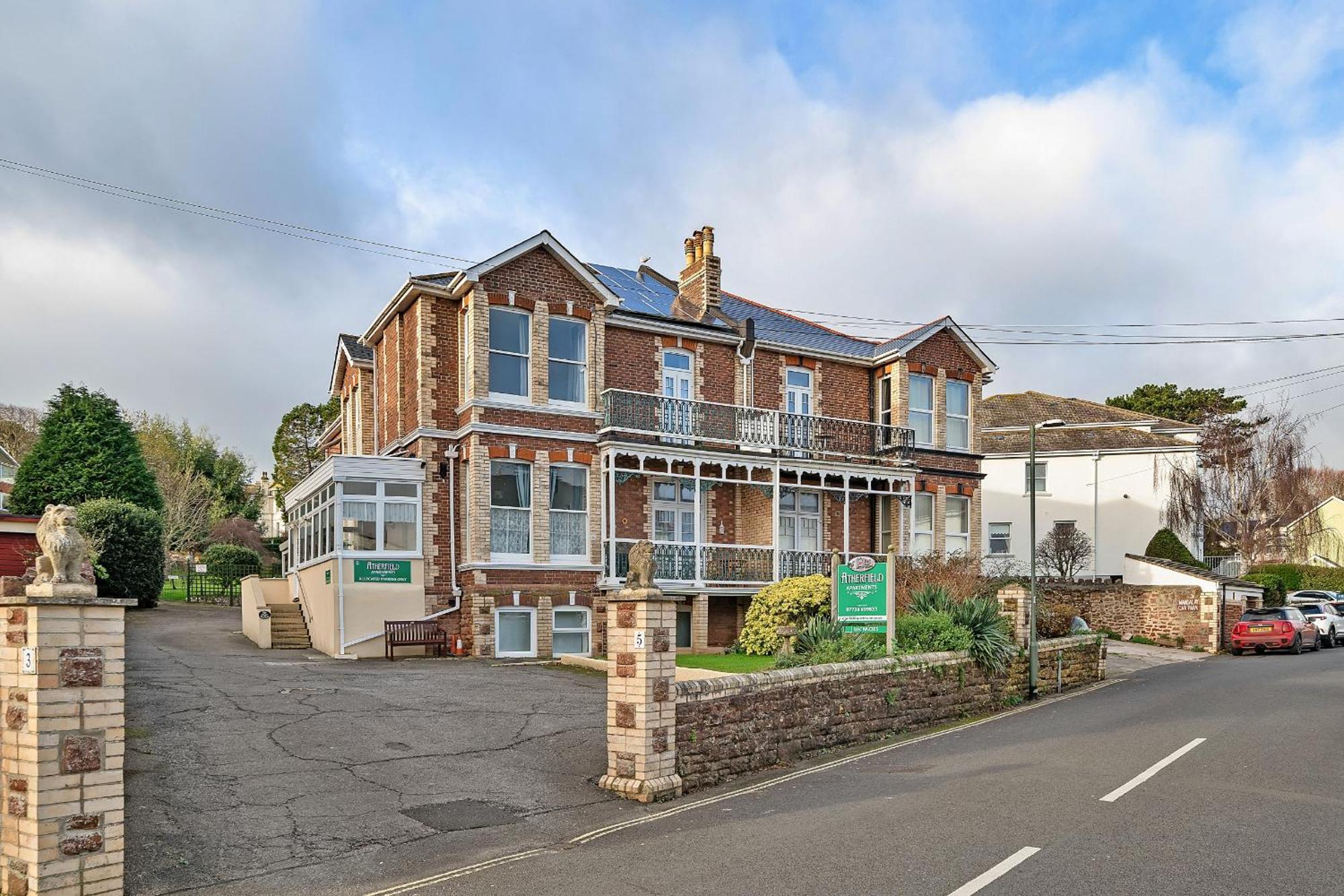 Finest Retreats - Atherfield Apartments No 6 - Tree Tops Paignton Exteriör bild